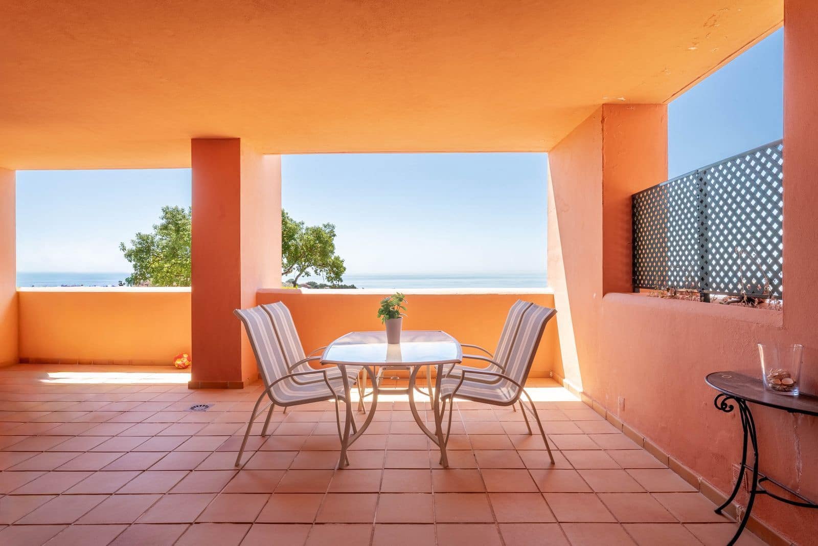 Apartamento de 2 habitaciones en Manilva en venta con piscina garaje - 330.000 € (Ref: 10021142)