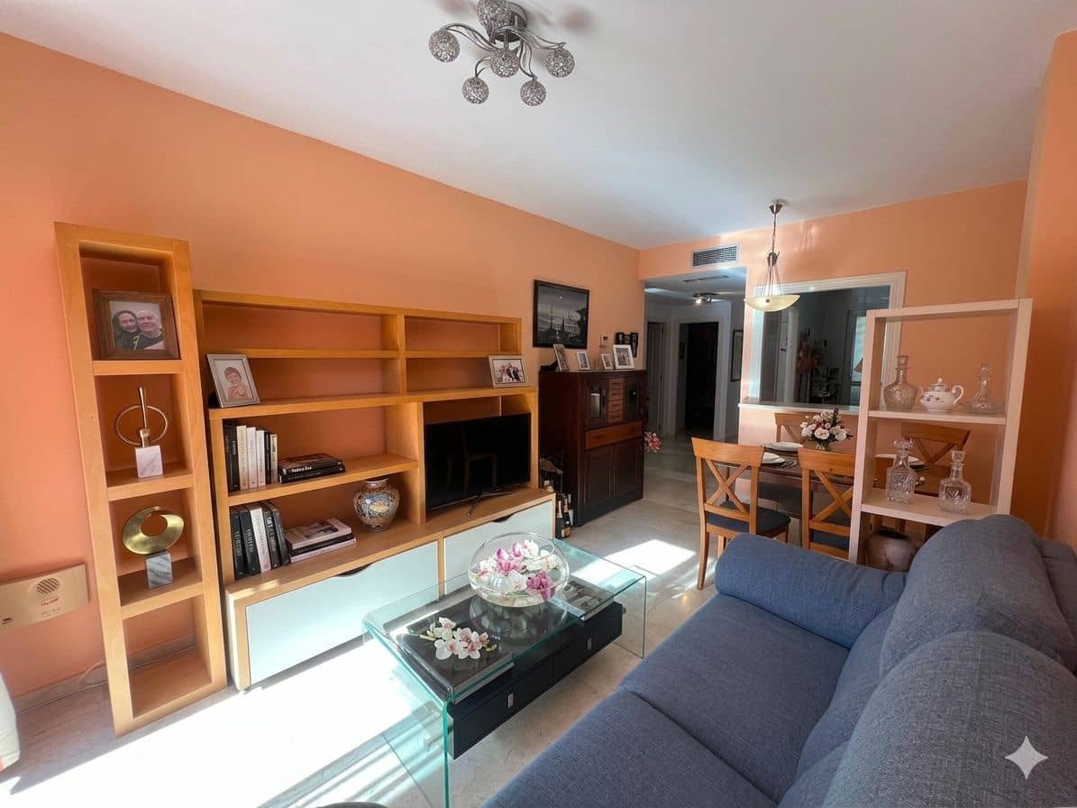 2 bedroom Apartment for sale in Mijas Costa with pool garage - € 318,000 (Ref: 10021151)