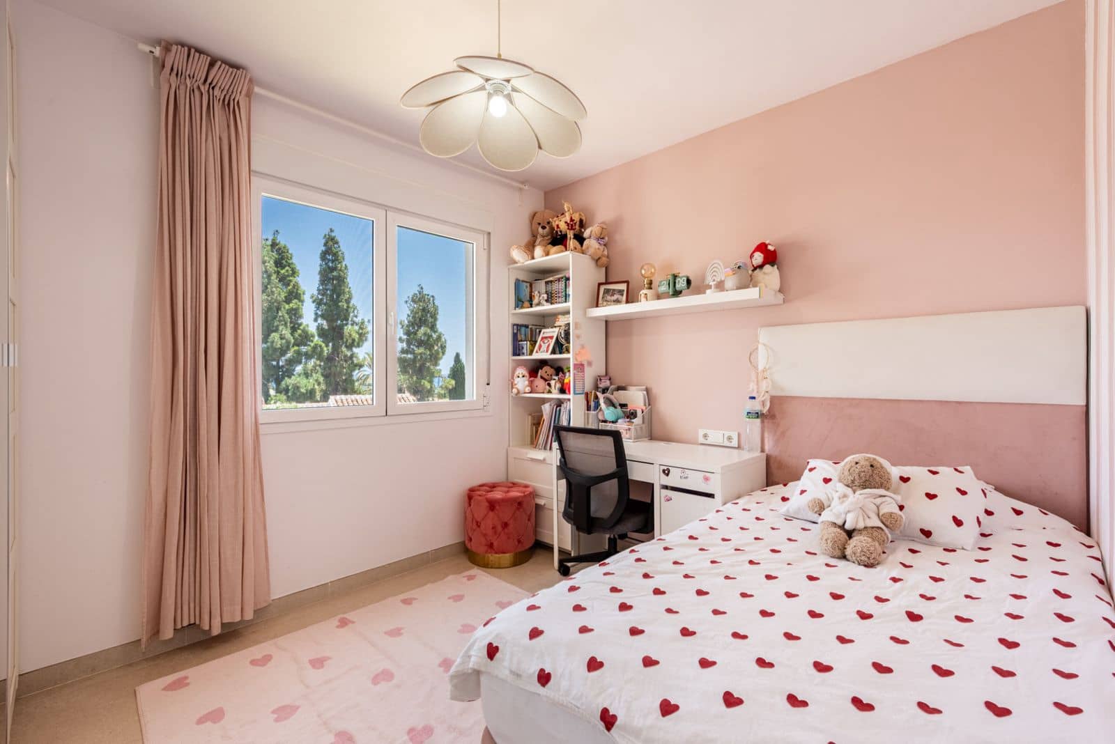 2 bedroom Apartment for sale in La Cala de Mijas with pool - € 390,000 (Ref: 10021157)