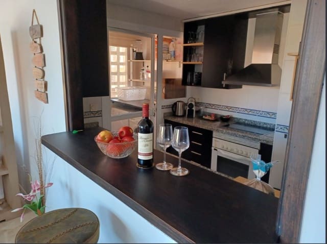 3 sypialnia Apartament na sprzedaż w Manilva z basenem garażem - 375 000 € (Ref: 10021163)