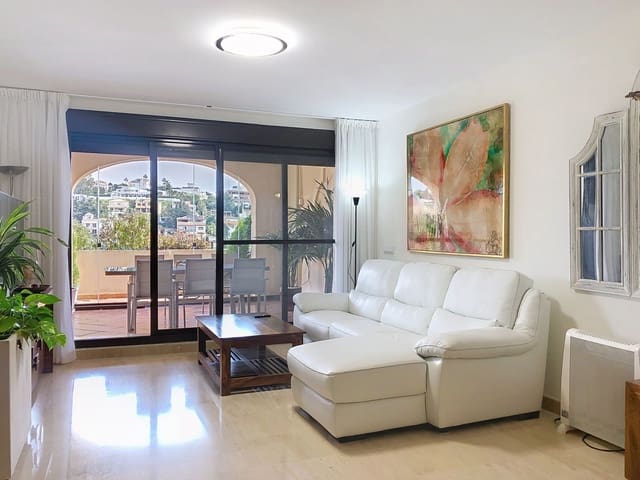 3 chambre Appartement à vendre à Estepona avec piscine garage - 470 000 € (Ref: 10022513)