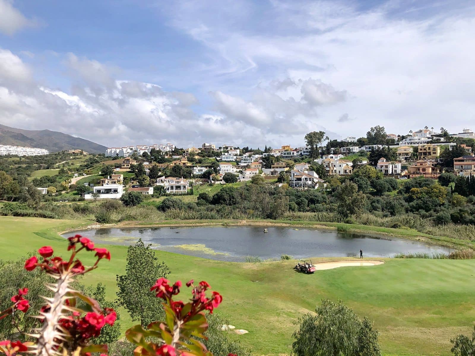 3 chambre Appartement à vendre à Estepona avec piscine garage - 470 000 € (Ref: 10022513)