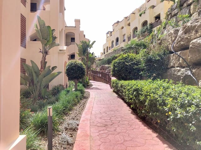 3 chambre Appartement à vendre à Estepona avec piscine garage - 470 000 € (Ref: 10022513)