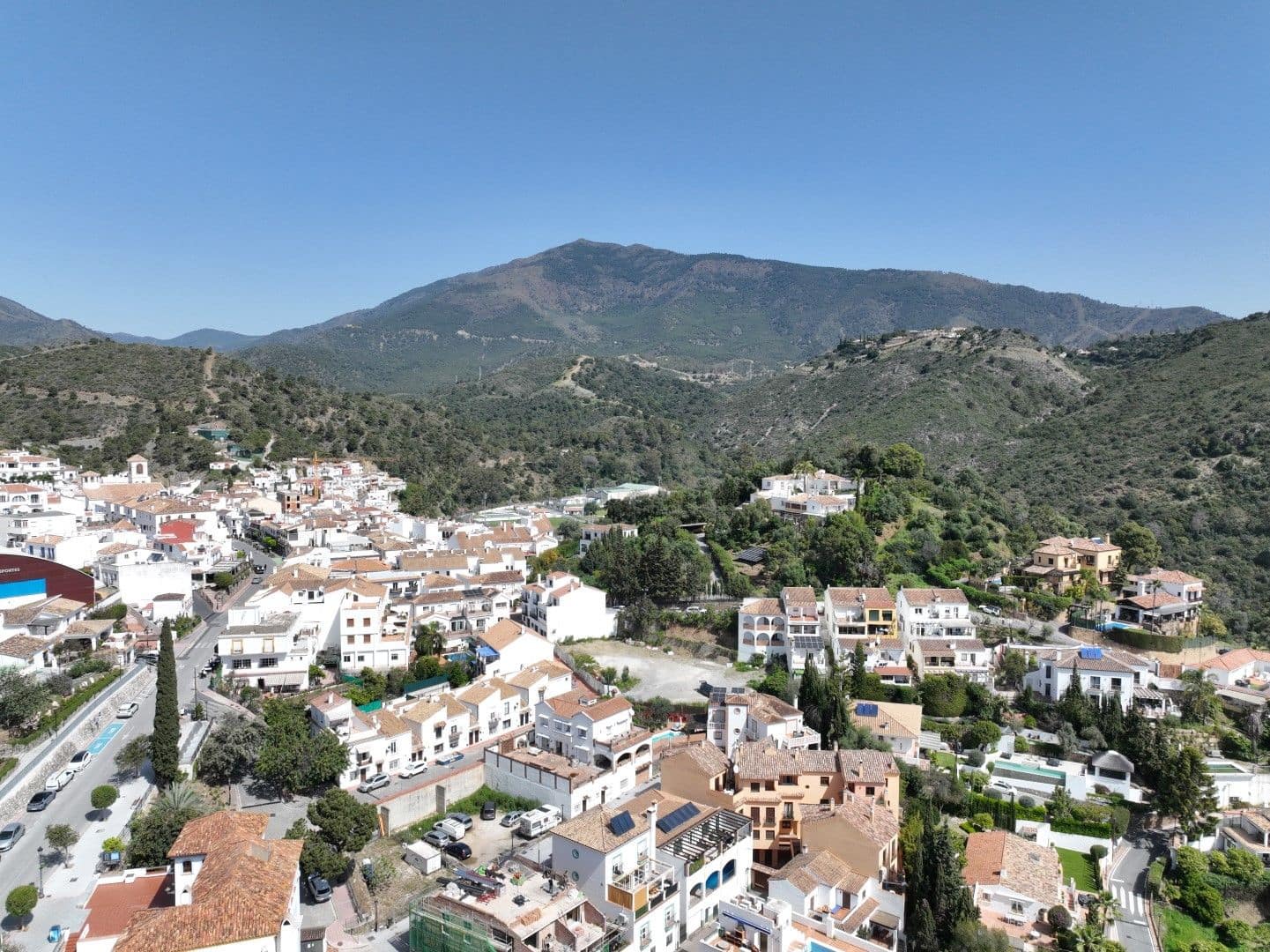 2 sovrum Lägenhet till salu i Benahavis med pool garage - 395 000 € (Ref: 10022647)