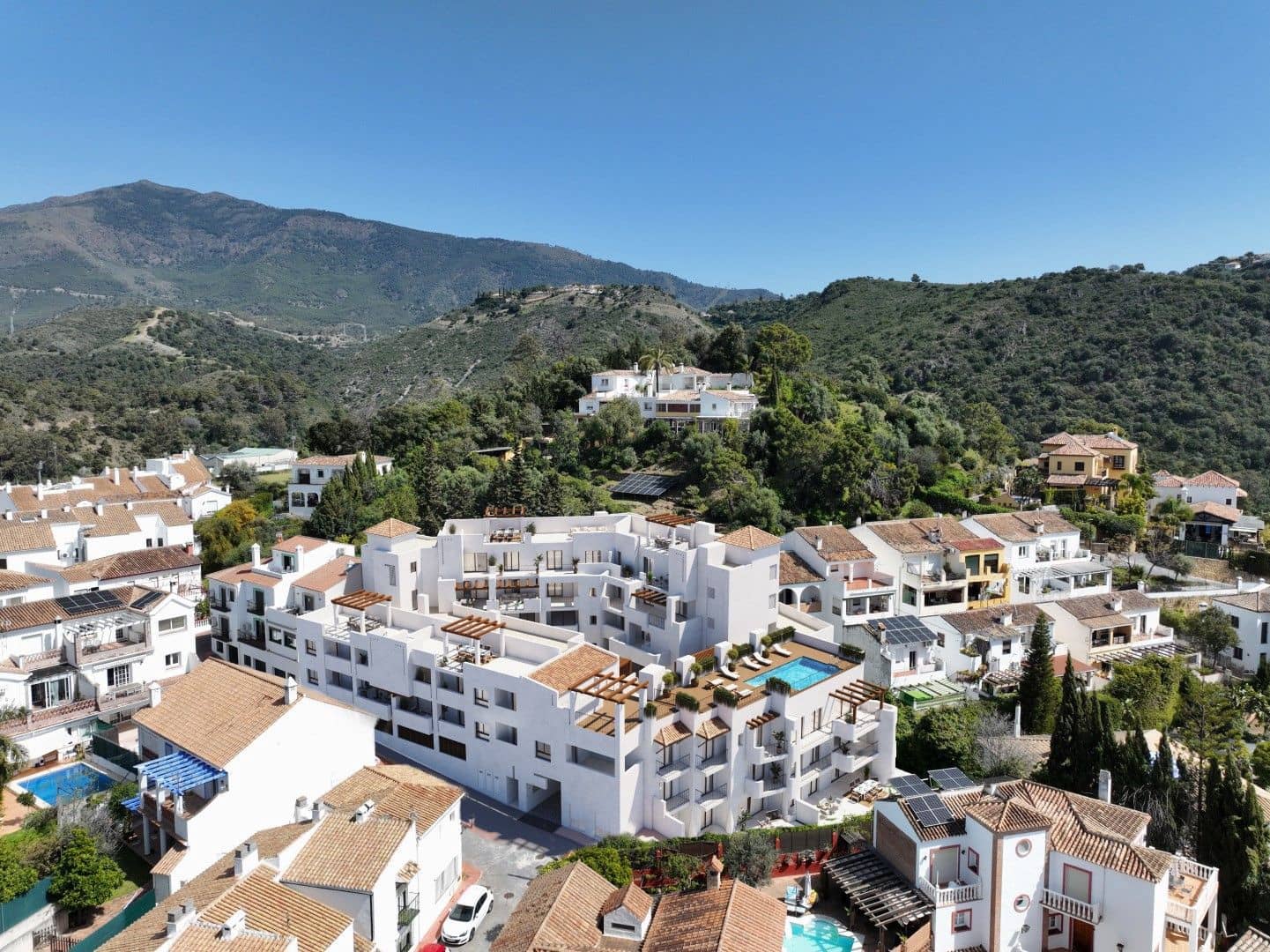 2 sovrum Lägenhet till salu i Benahavis med pool garage - 395 000 € (Ref: 10022647)