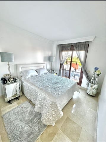 Apartamento de 2 habitaciones en Benahavís en alquiler con piscina - 3.000 € (Ref: 10022768)
