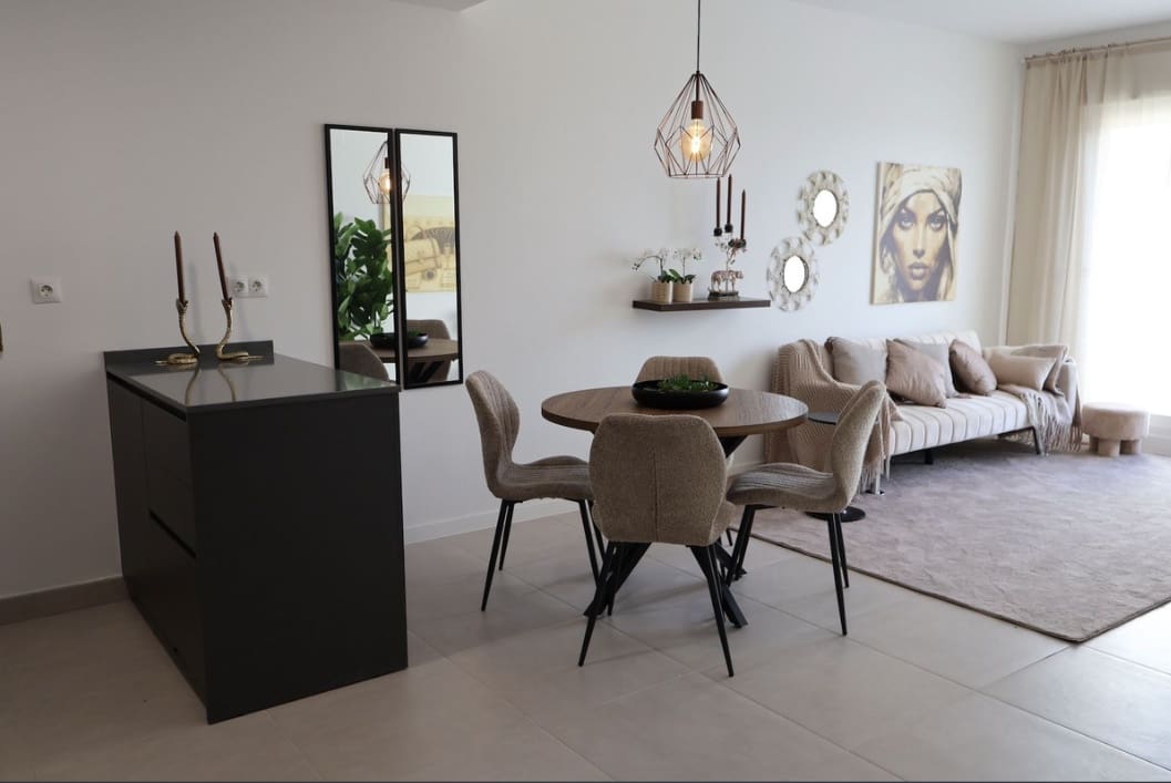 2 chambre Appartement à vendre à Estepona avec piscine garage - 399 000 € (Ref: 10022786)