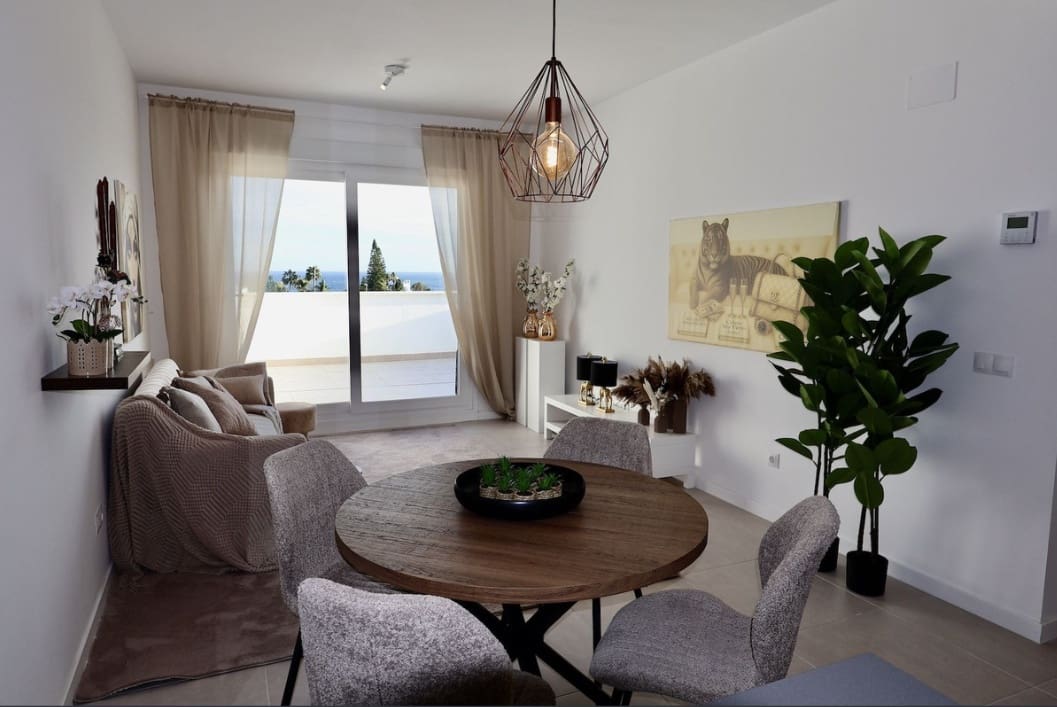 2 chambre Appartement à vendre à Estepona avec piscine garage - 399 000 € (Ref: 10022786)