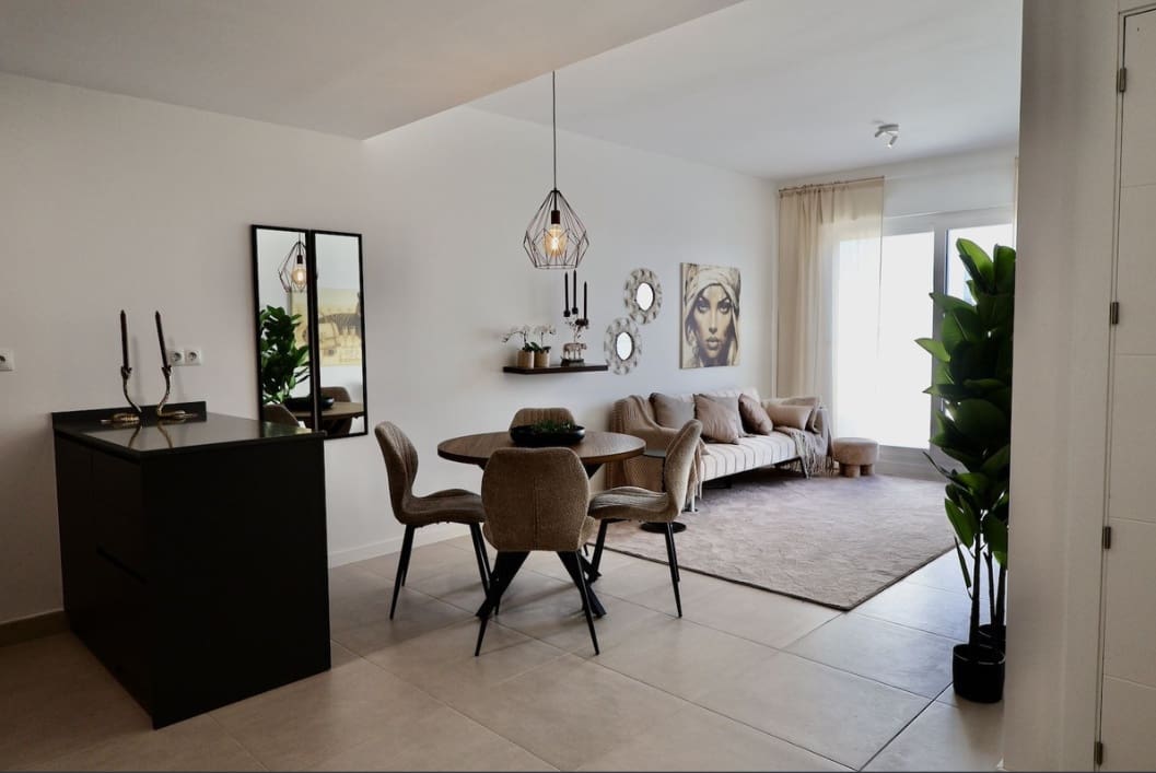 2 chambre Appartement à vendre à Estepona avec piscine garage - 399 000 € (Ref: 10022786)