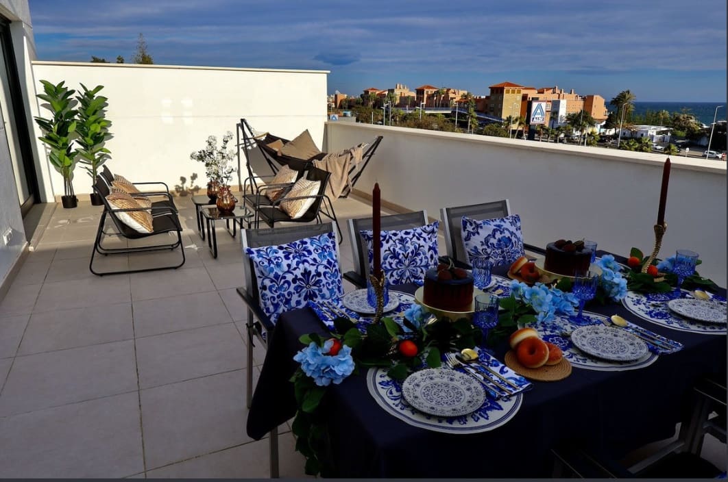 2 chambre Appartement à vendre à Estepona avec piscine garage - 399 000 € (Ref: 10022786)