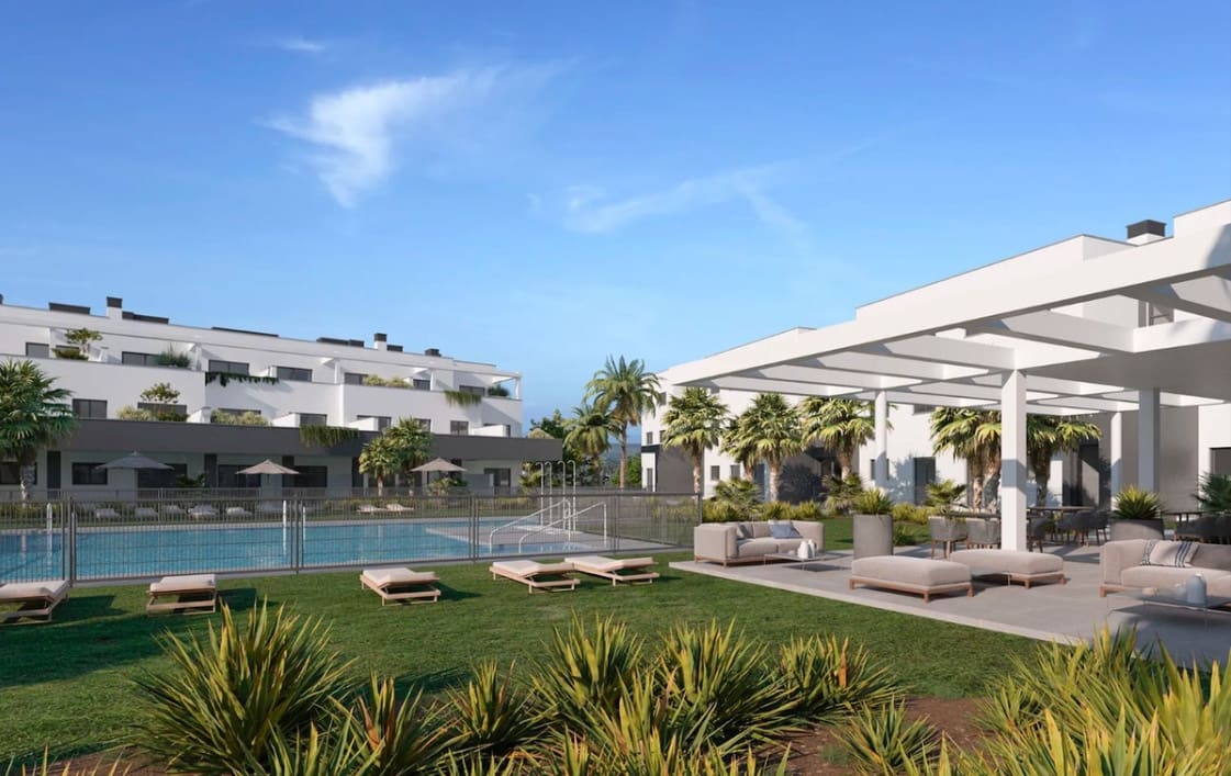 2 chambre Appartement à vendre à Estepona avec piscine garage - 399 000 € (Ref: 10022786)
