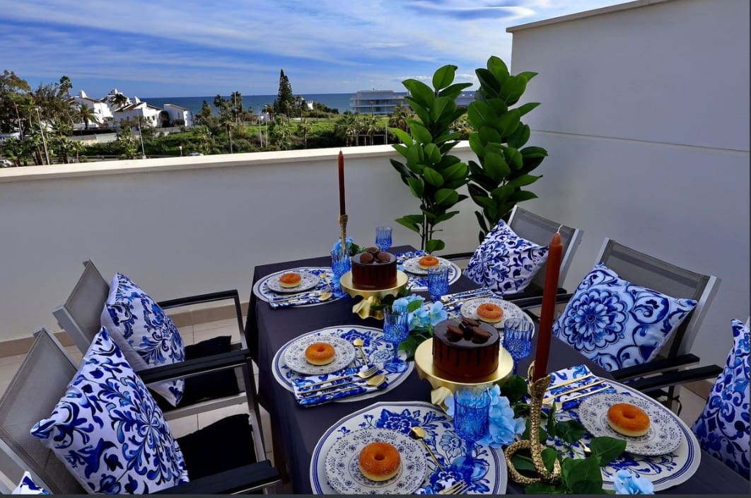 2 chambre Appartement à vendre à Estepona avec piscine garage - 399 000 € (Ref: 10022786)