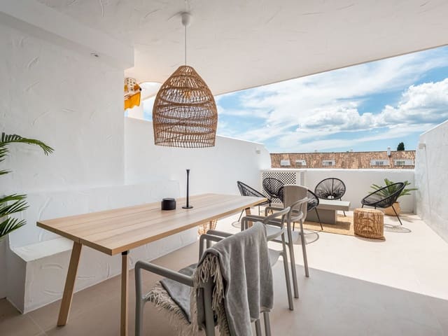 2 soveværelse Lejlighed til salg i Nueva Andalucia, Marbella - € 495.000 (Ref: 10022788)