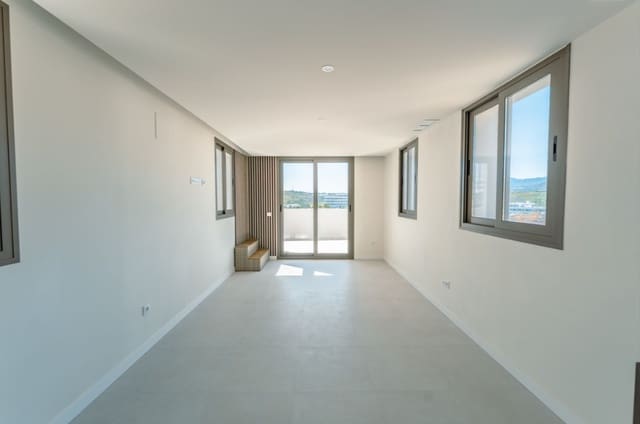 2 chambre Penthouse à vendre à Estepona avec piscine garage - 495 000 € (Ref: 10024065)