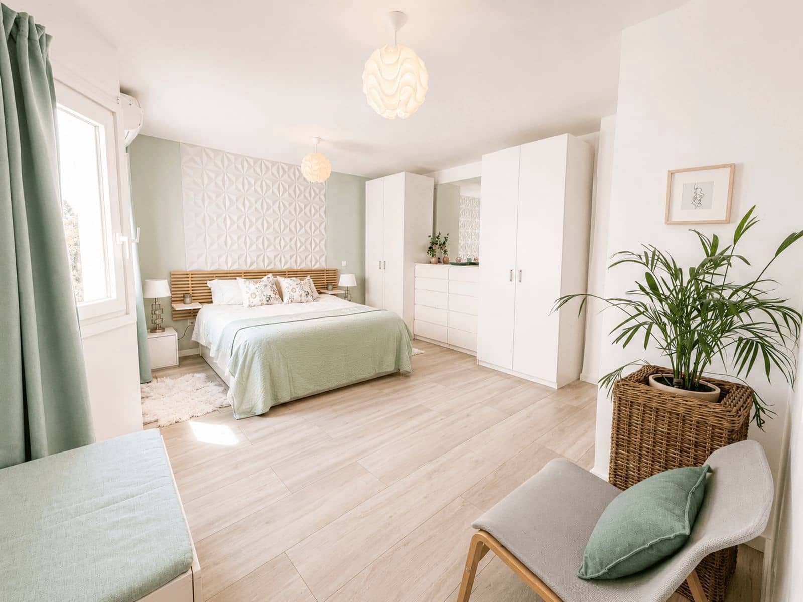 3 bedroom Penthouse for sale in Estepona - € 399,000 (Ref: 10024070)