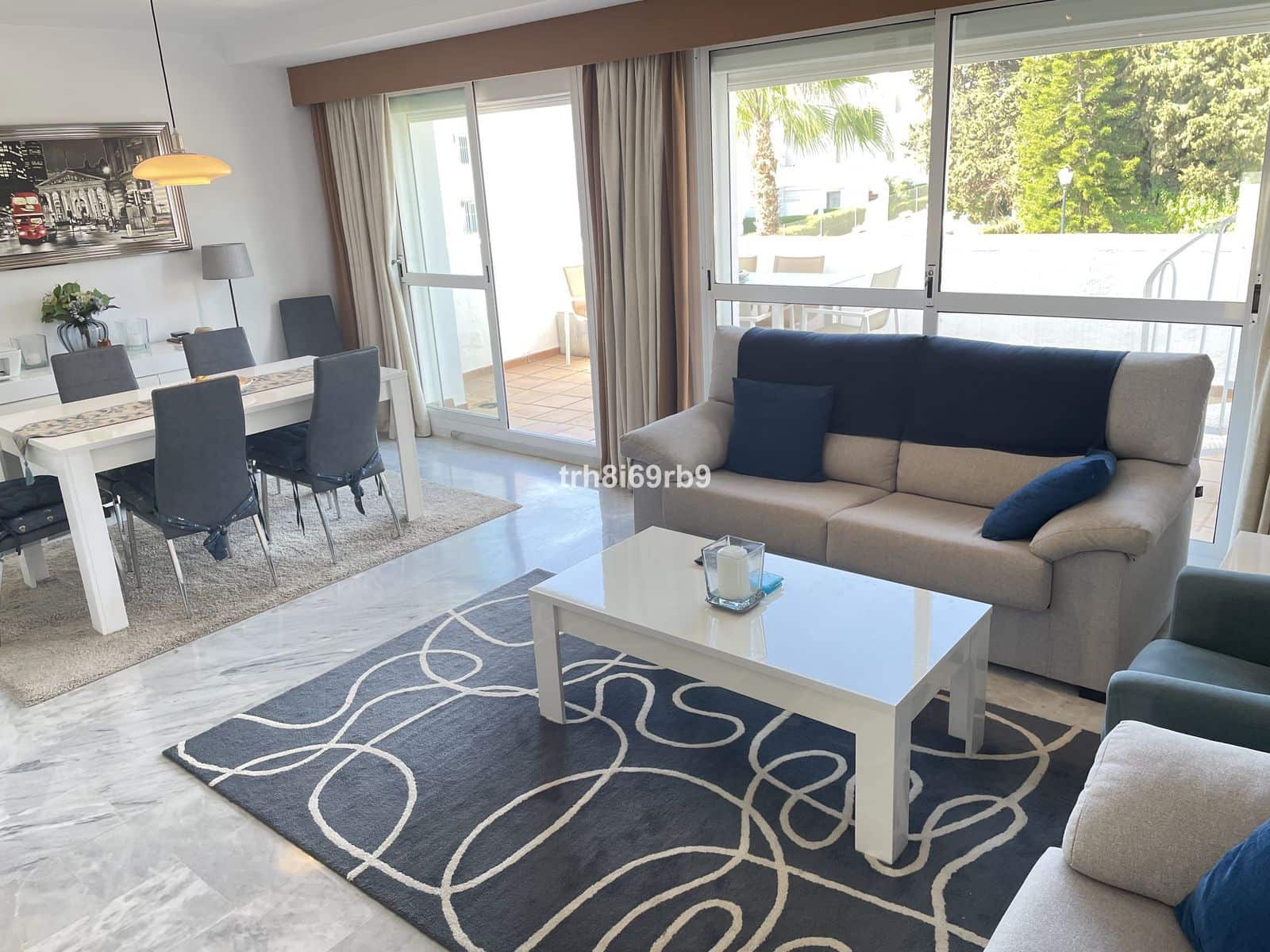 3 bedroom Penthouse for sale in Estepona with pool - € 449,950 (Ref: 10024071)