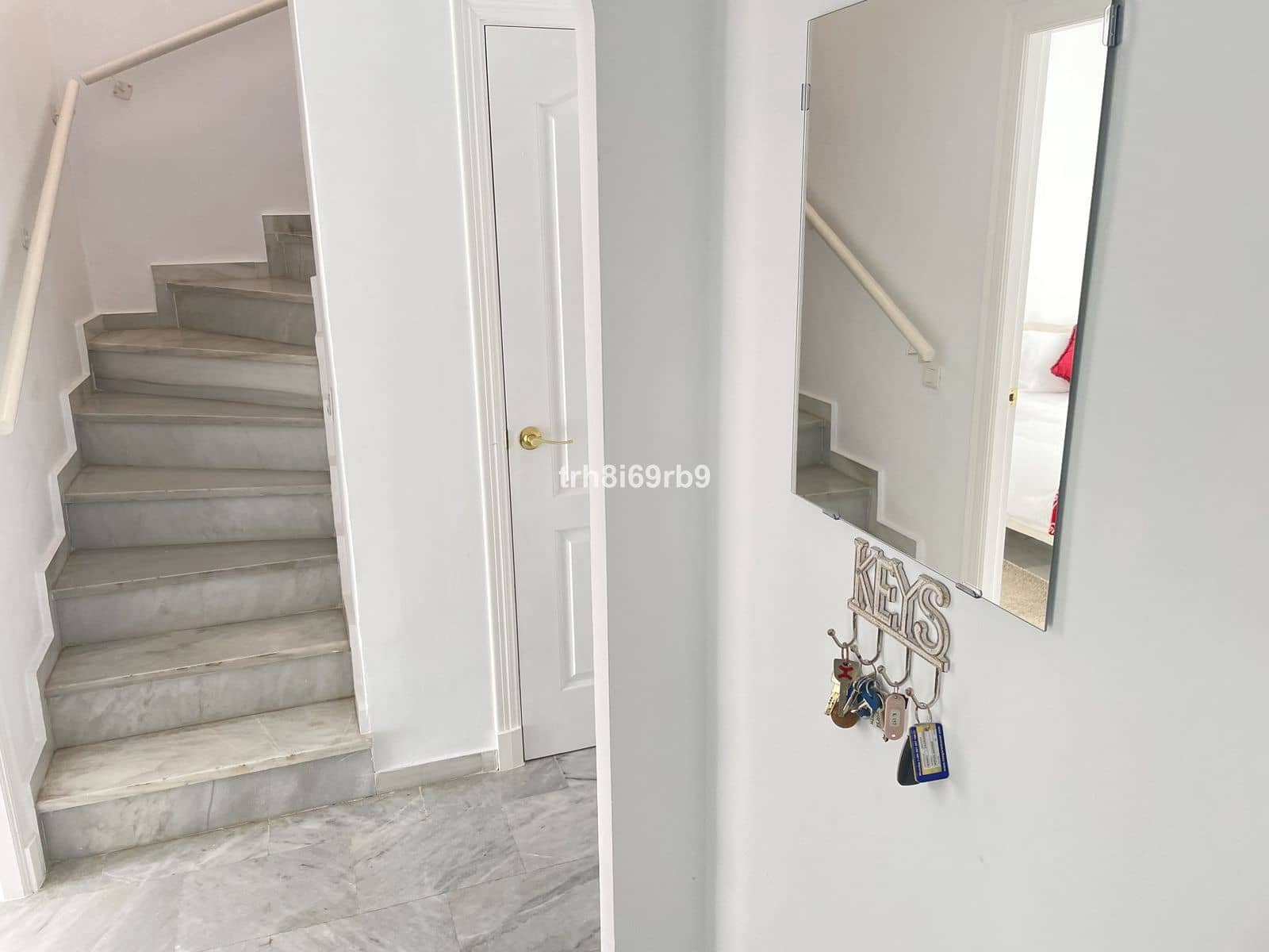 3 bedroom Penthouse for sale in Estepona with pool - € 449,950 (Ref: 10024071)