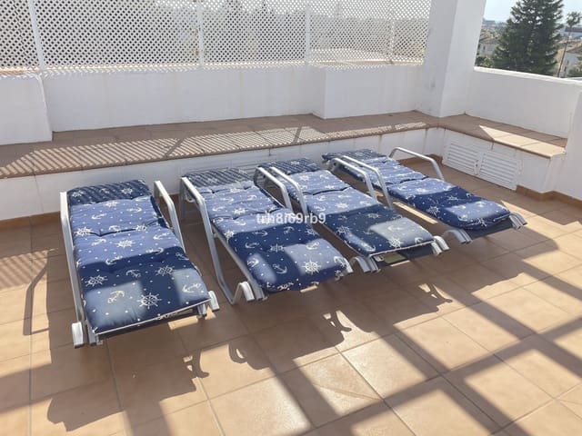 3 bedroom Penthouse for sale in Estepona with pool - € 449,950 (Ref: 10024071)