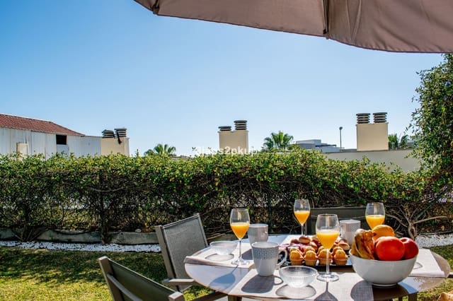 2 soverom Leilighet til salgs i Estepona med svømmebasseng garasje - € 295 000 (Ref: 10024084)