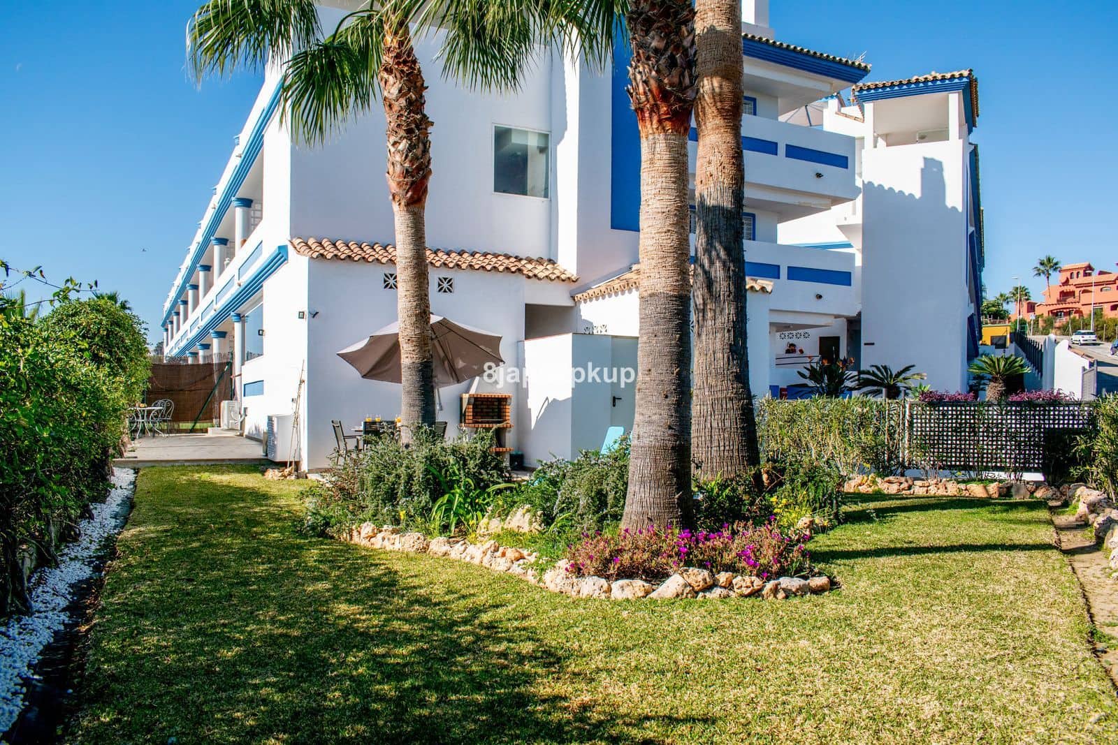 2 makuuhuone Huoneisto myytävänä paikassa Estepona mukana uima-altaan 
autotalli - 295 000 € (Ref: 10024084)