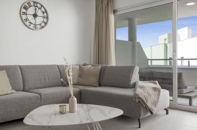 3 bedroom Apartment for sale in Cancelada, Estepona with pool garage - € 465,000 (Ref: 10024091)