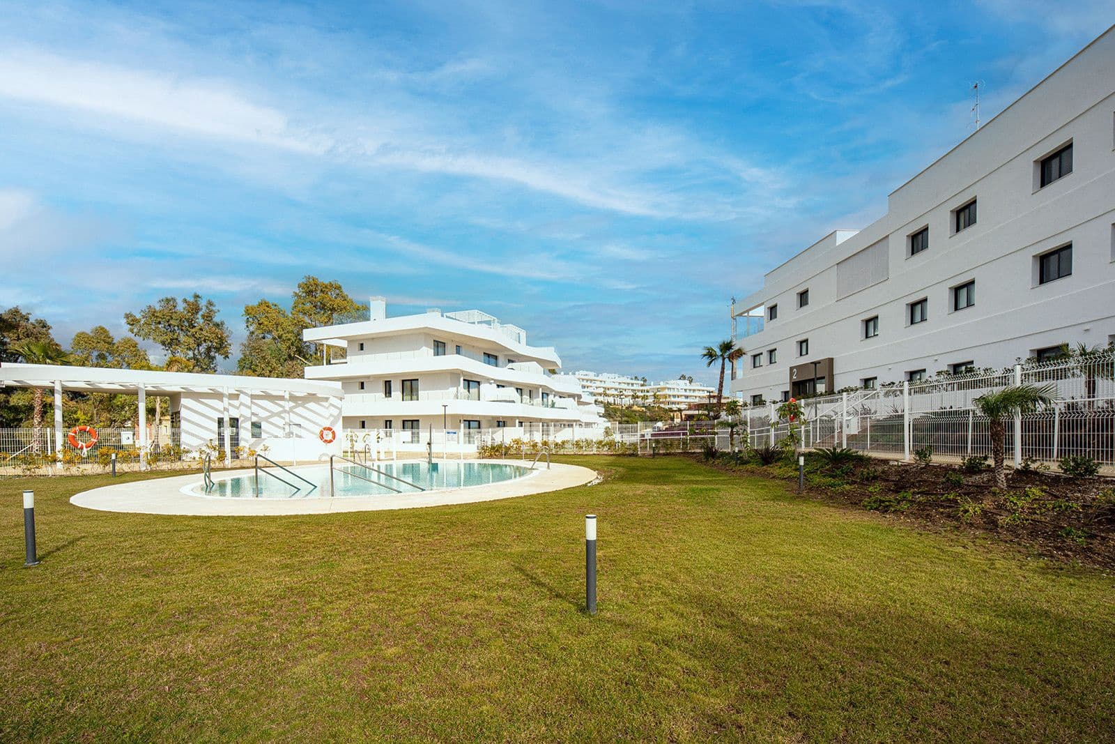 2 sypialnia Apartament na sprzedaż w Estepona z basenem garażem - 450 000 € (Ref: 10024098)