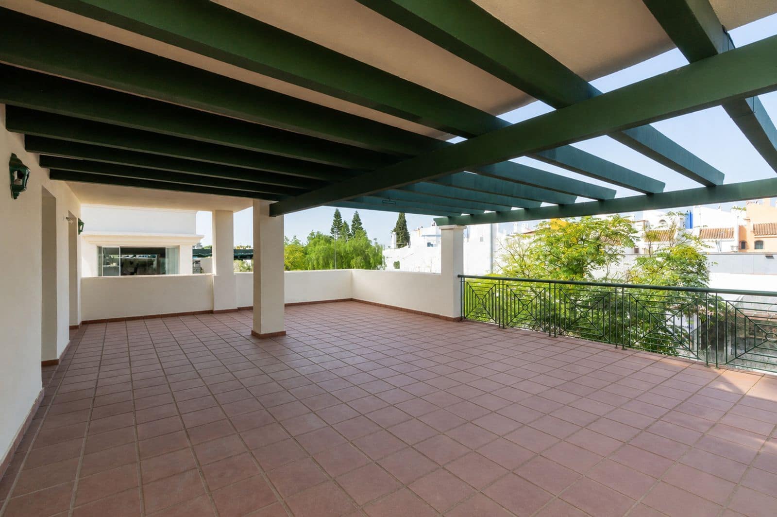 3 camera da letto Appartamento in vendita in Nueva Andalucia con piscina garage - 495.000 € (Rif: 10024118)