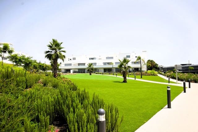 2 makuuhuone Huoneisto myytävänä paikassa Estepona mukana uima-altaan 
autotalli - 475 000 € (Ref: 10024122)