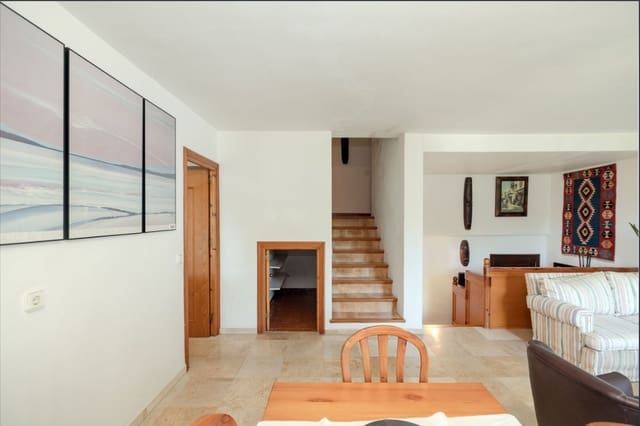 3 sovrum Lägenhet till salu i Estepona med pool garage - 450 000 € (Ref: 10024127)