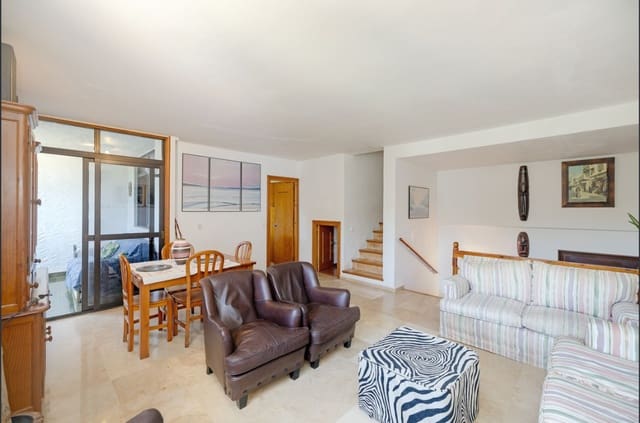 3 sovrum Lägenhet till salu i Estepona med pool garage - 450 000 € (Ref: 10024127)
