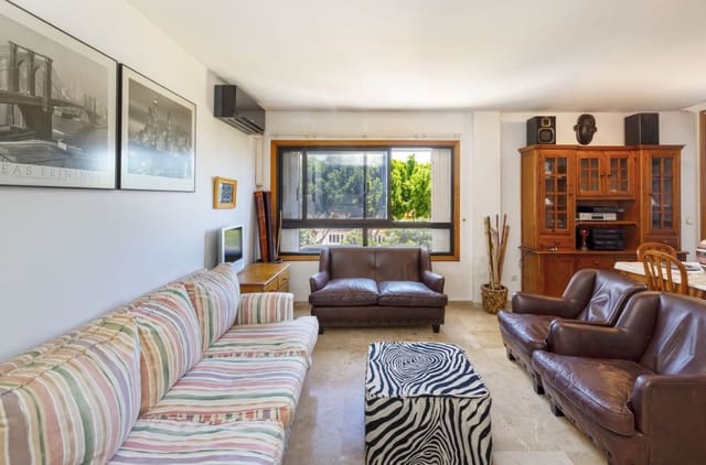 3 sovrum Lägenhet till salu i Estepona med pool garage - 450 000 € (Ref: 10024127)