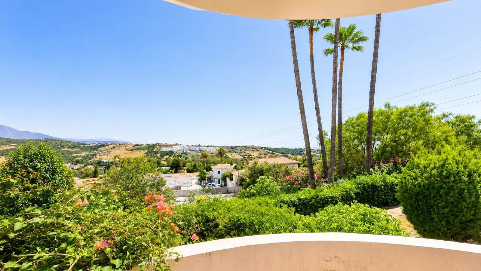 2 makuuhuone Huoneisto myytävänä paikassa Estepona mukana uima-altaan - 340 000 € (Ref: 10024143)