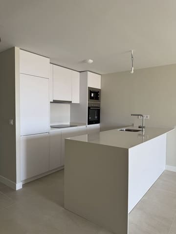 2 bedroom Apartment for sale in La Duquesa / Puerto de la Duquesa, Manilva - € 449,000 (Ref: 10025842)