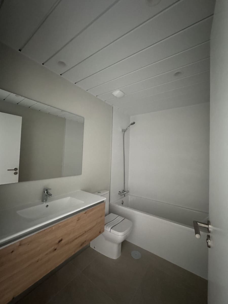 2 bedroom Apartment for sale in La Duquesa / Puerto de la Duquesa - € 449,000 (Ref: 10025842)