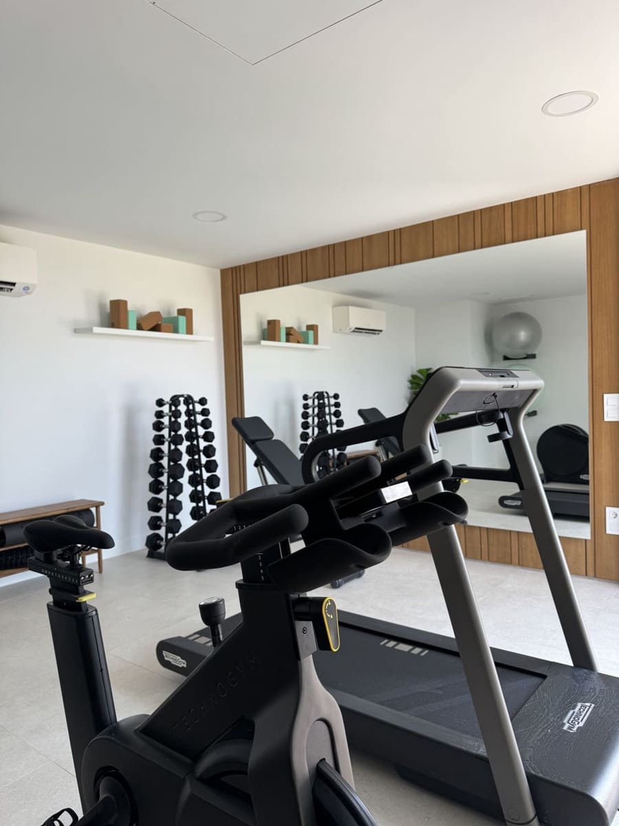 2 bedroom Apartment for sale in La Duquesa / Puerto de la Duquesa - € 449,000 (Ref: 10025842)