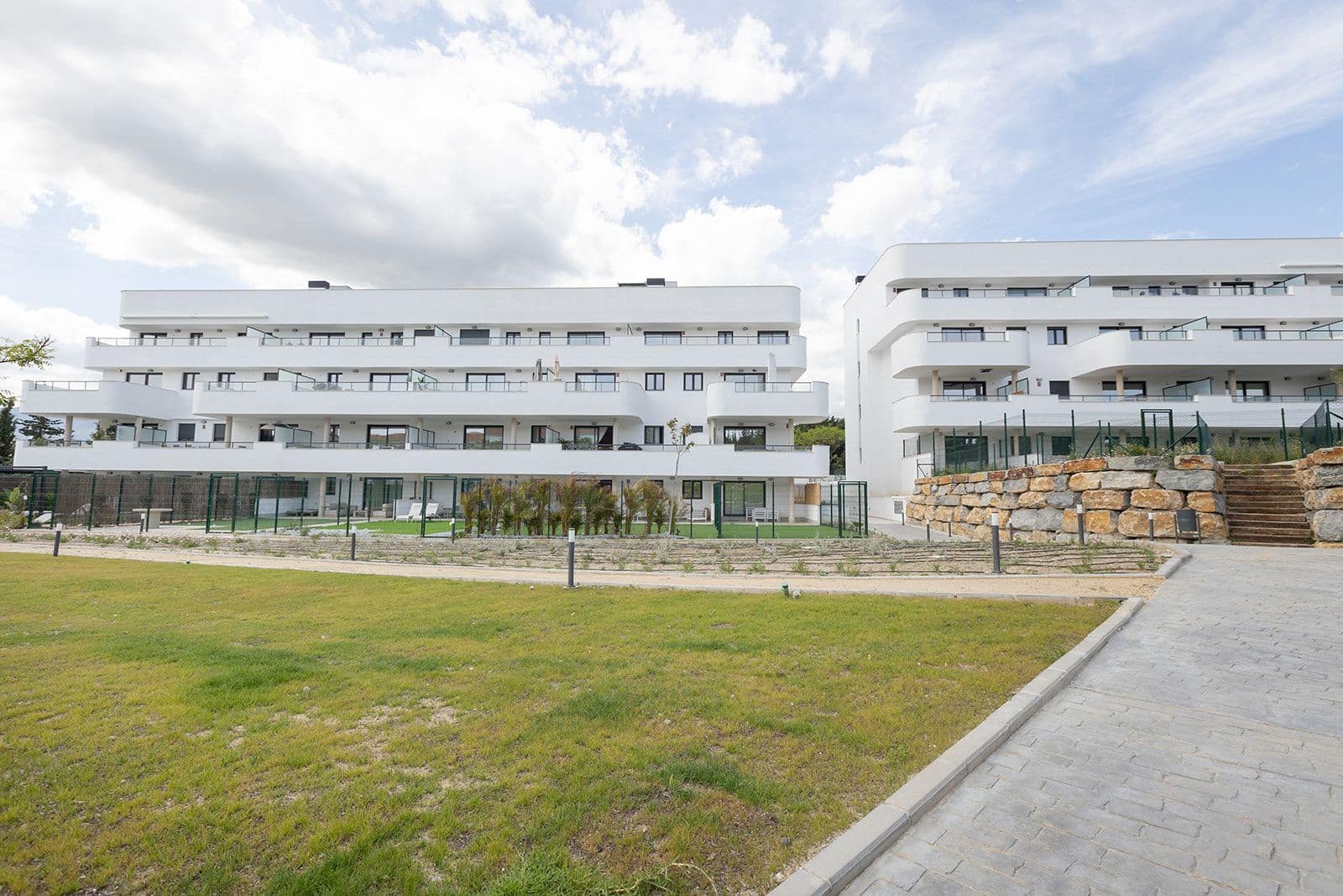 2 sypialnia Apartament na sprzedaż w New Golden Mile z basenem garażem - 435 000 € (Ref: 10025846)