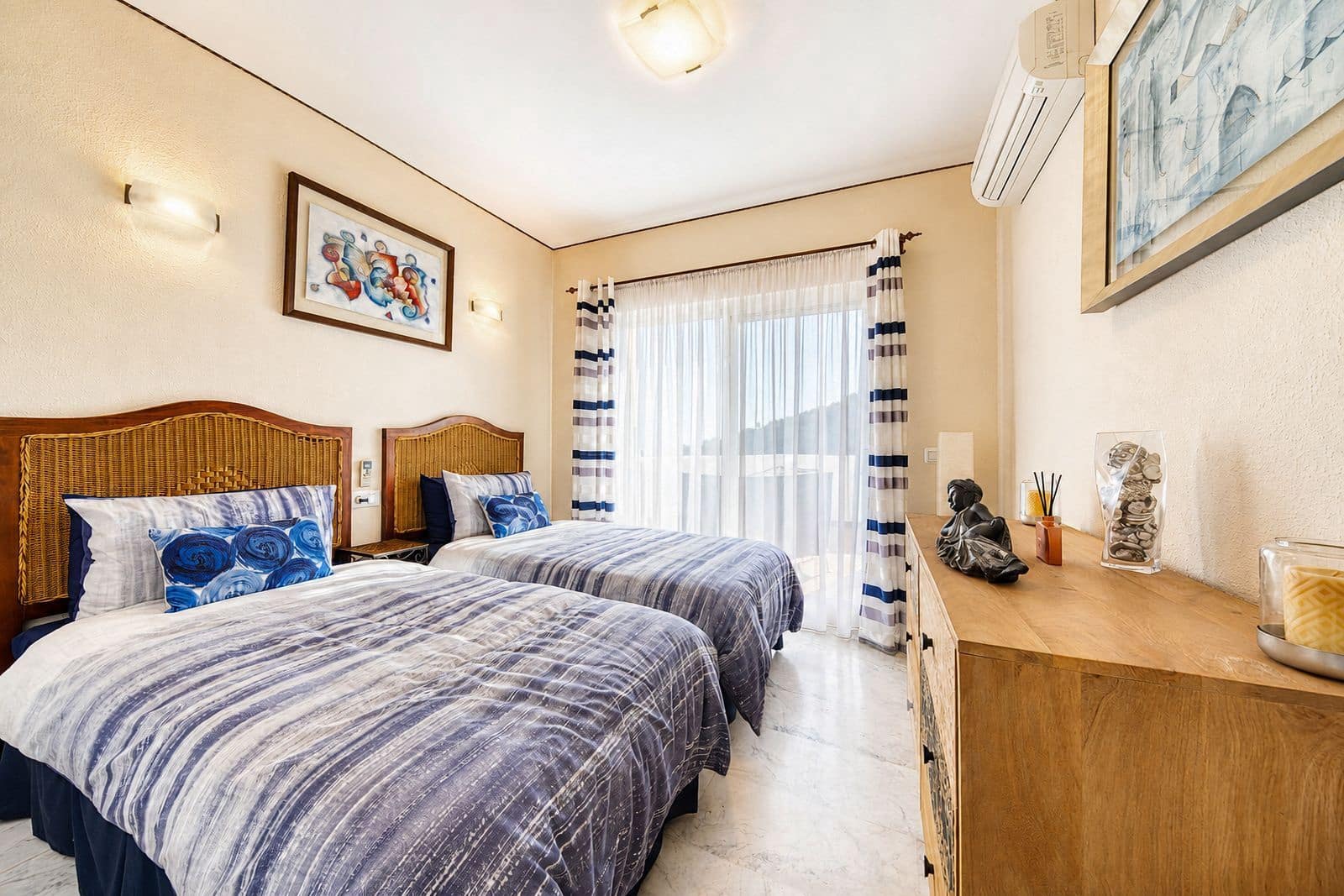 2 sypialnia Penthouse na sprzedaż w Calahonda z basenem - 395 000 € (Ref: 10025893)