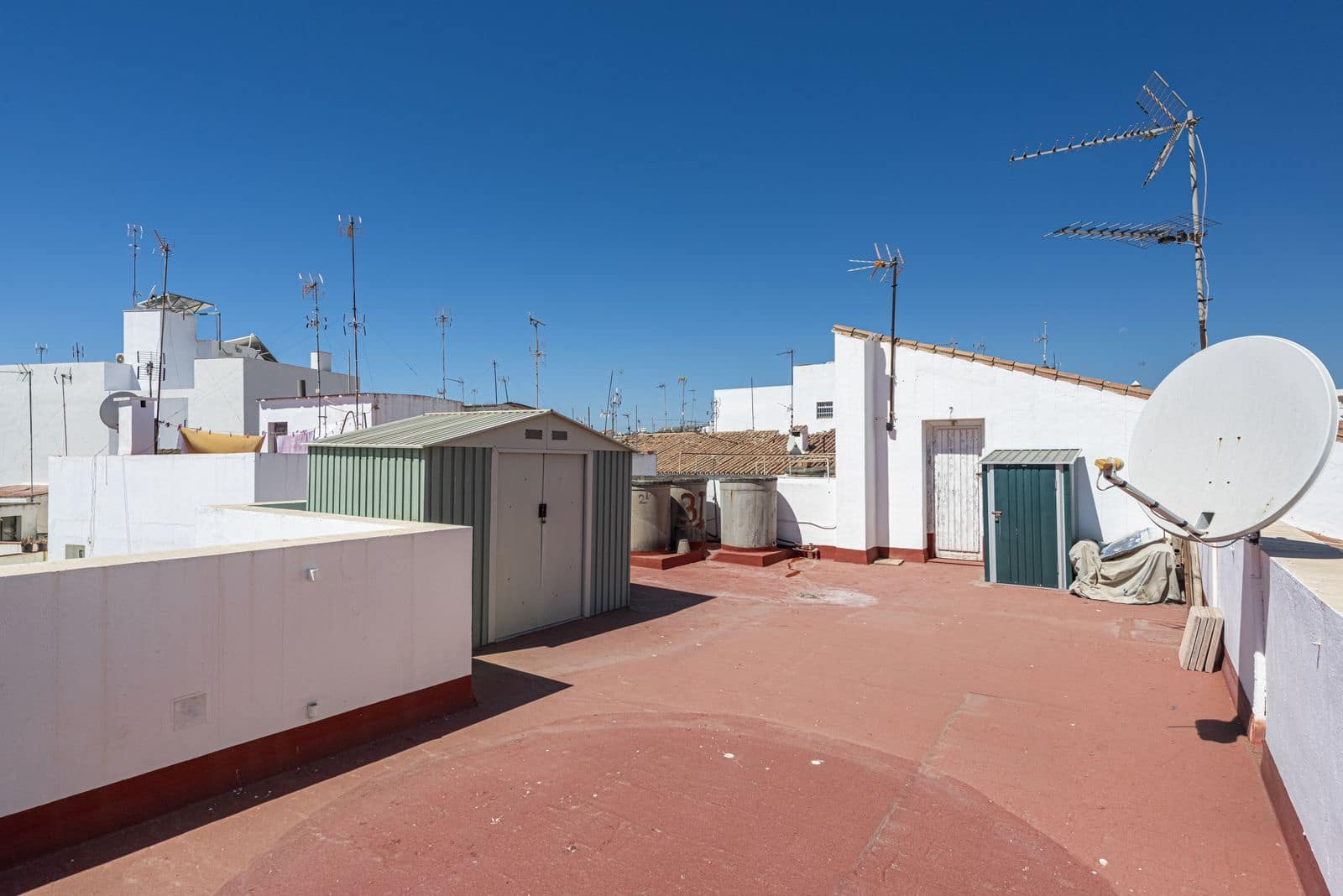 3 soveværelse Lejlighed til salg i Estepona - € 419.000 (Ref: 10025929)