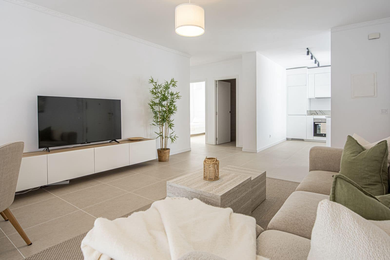 3 soveværelse Lejlighed til salg i Estepona - € 419.000 (Ref: 10025929)