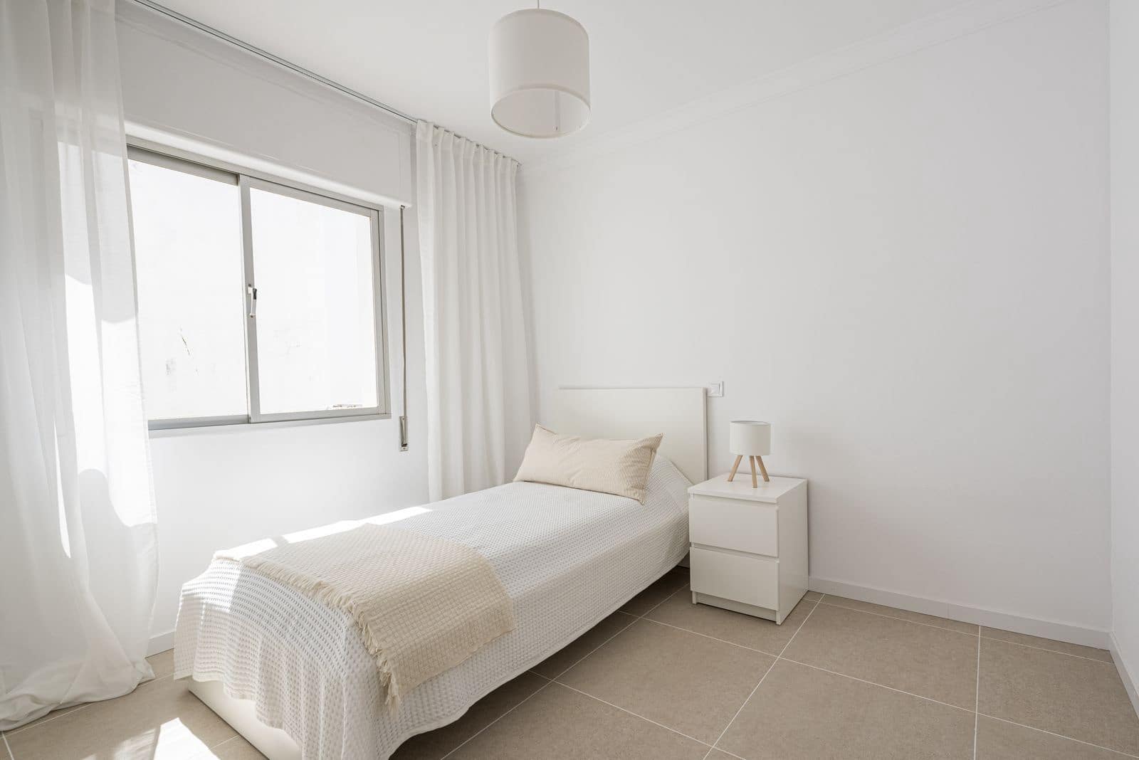 3 soveværelse Lejlighed til salg i Estepona - € 419.000 (Ref: 10025929)