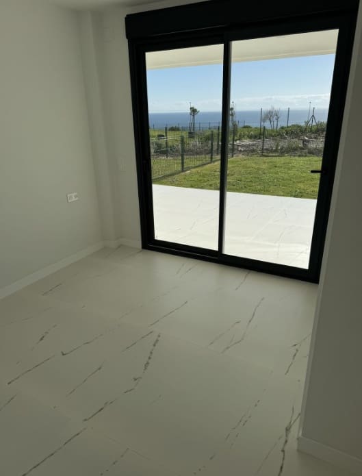 2 slaapkamer Appartement te koop in Casares met zwembad - € 425.000 (Ref: 10025950)