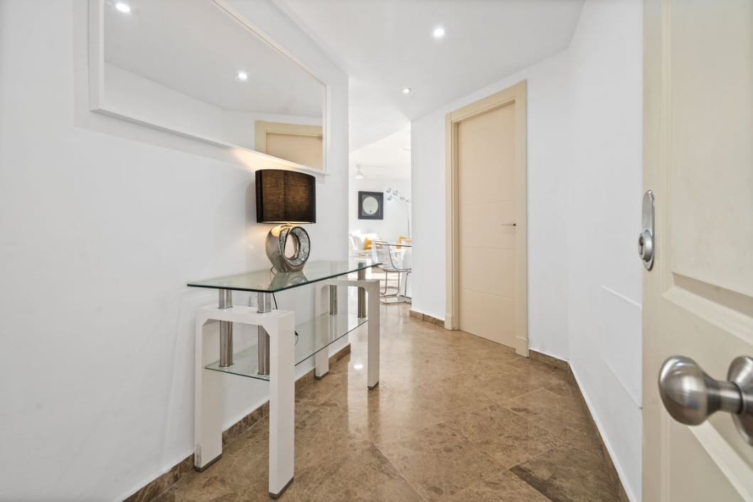 3 soverom Leilighet til salgs i Estepona med svømmebasseng garasje - € 460 000 (Ref: 10026040)