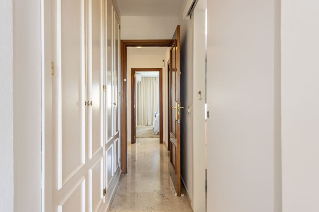 Apartamento de 2 habitaciones en New Golden Mile en venta con piscina - 375.000 € (Ref: 10027257)
