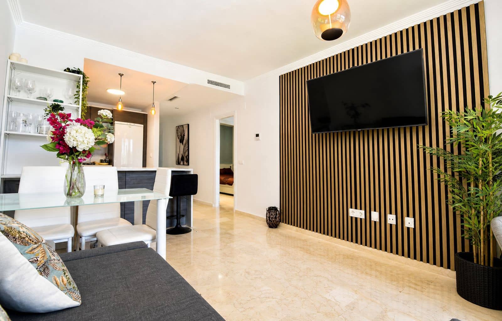 3 soverom Leilighet til salgs i La Duquesa / Puerto de la Duquesa med svømmebasseng garasje - € 285 000 (Ref: 10027309)