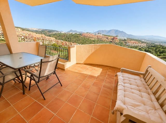 2 bedroom Apartment for sale in La Duquesa / Puerto de la Duquesa, Manilva with pool garage - € 299,900 (Ref: 10028854)