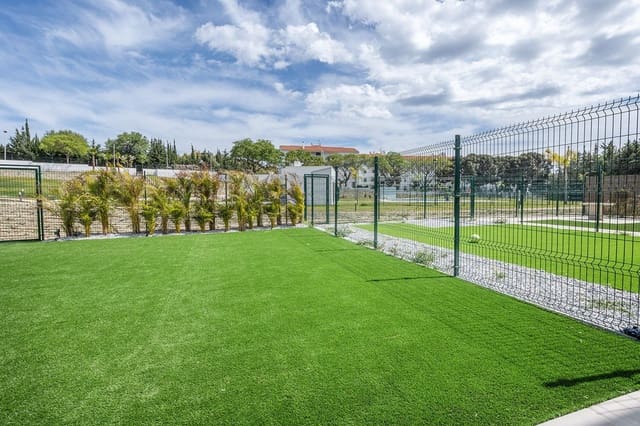 2 bedroom Apartment for sale in Selwo, Estepona with pool garage - € 435,000 (Ref: 10028856)
