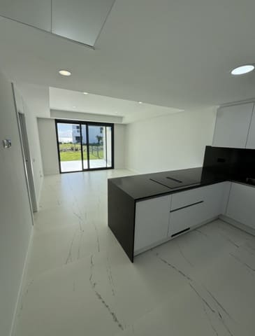 2 bedroom Apartment for sale in Casares with pool - € 425,000 (Ref: 10028875)