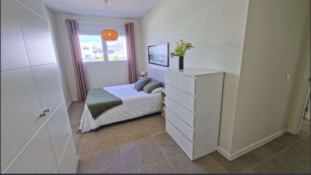3 Zimmer Apartment zu verkaufen in Estepona mit Pool Garage - 439.000 € (Ref: 10030287)