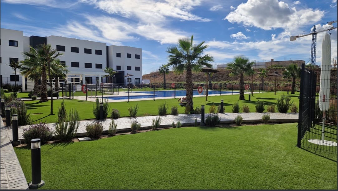 3 Zimmer Apartment zu verkaufen in Estepona mit Pool Garage - 439.000 € (Ref: 10030287)