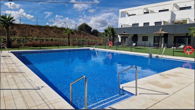 3 Zimmer Apartment zu verkaufen in Estepona mit Pool Garage - 439.000 € (Ref: 10030287)